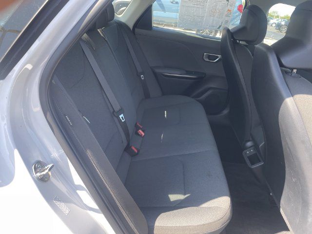 Used 2025 Kia K4 FWD image 37