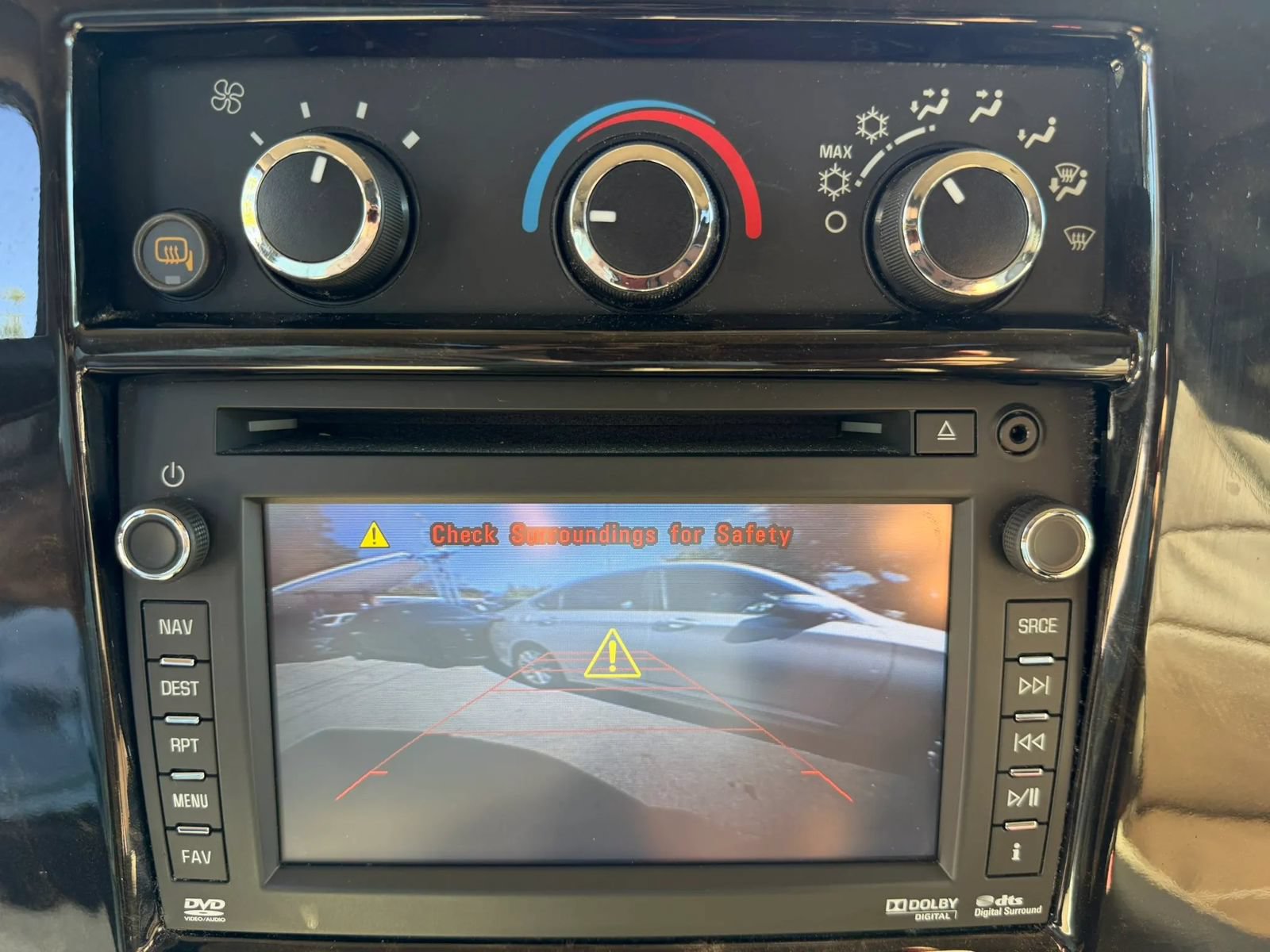 Used 2015 Chevrolet Express 2500 RWD image 24