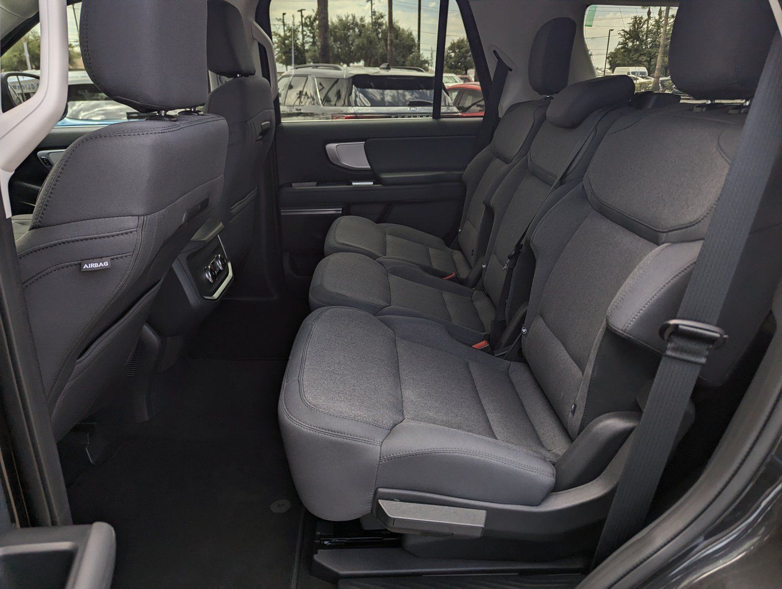 New 2026 Ford Expedition Active RWD image 8