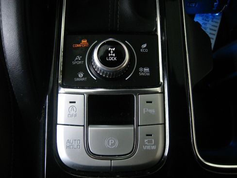 Certified 2022 Kia Telluride SX w/ SX Prestige Package image 16