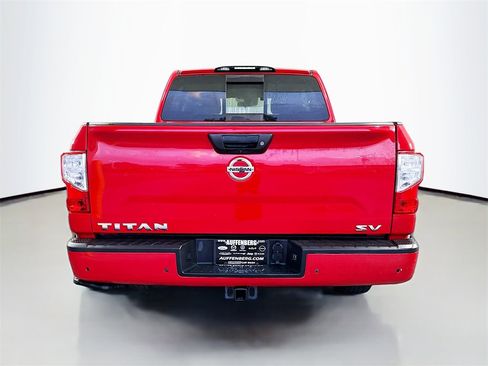 Used 2020 Nissan Titan SV w/ Accessory Utility Package image 6