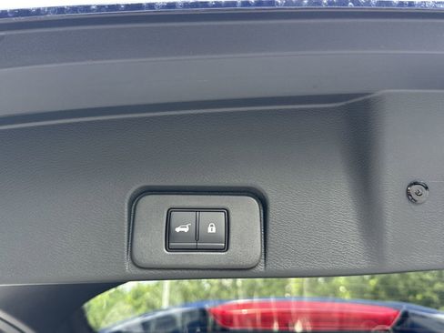 New 2025 Nissan Rogue Platinum image 26