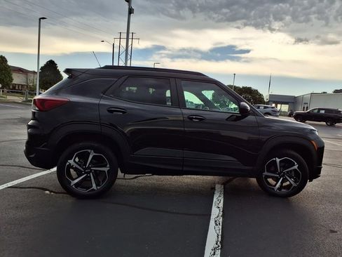 Used 2023 Chevrolet TrailBlazer RS w/ Convenience Package AWD/4WD image 32
