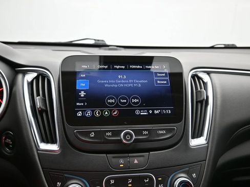 Used 2024 Chevrolet Malibu LT FWD image 16