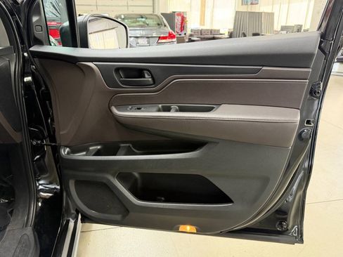 Used 2018 Honda Odyssey EX-L image 15