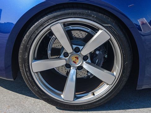 Used 2023 Porsche 911 Carrera T RWD image 13