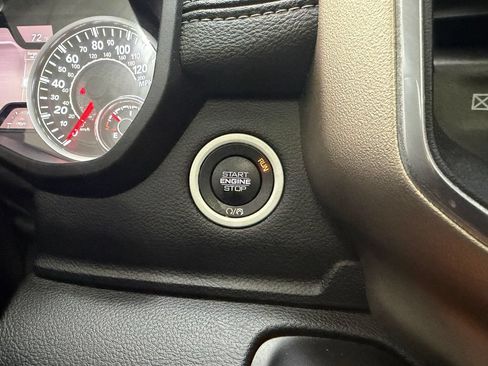 Used 2020 RAM 1500 Laramie AWD/4WD image 15