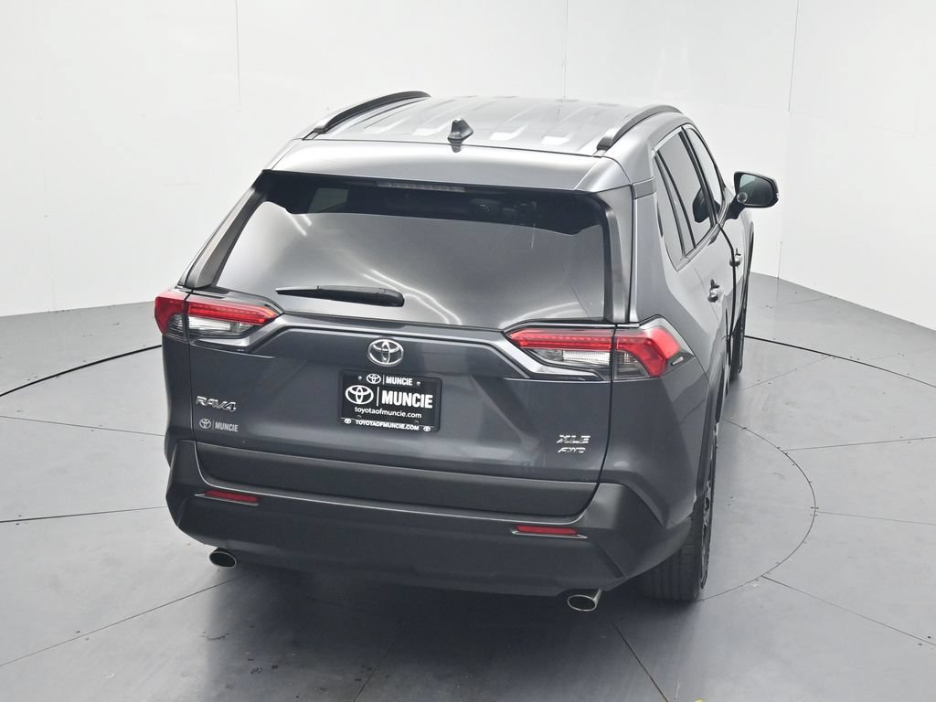 Used 2021 Toyota RAV4 XLE AWD/4WD image 45