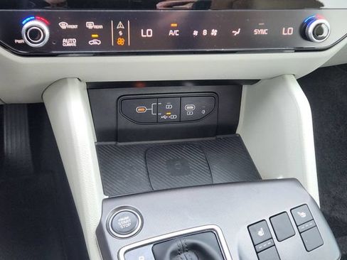 Certified 2026 Kia Sportage EX w/ EX Panorama Roof Package AWD/4WD image 19