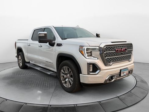 Used 2021 GMC Sierra 1500 Denali w/ Technology Package AWD/4WD image 4