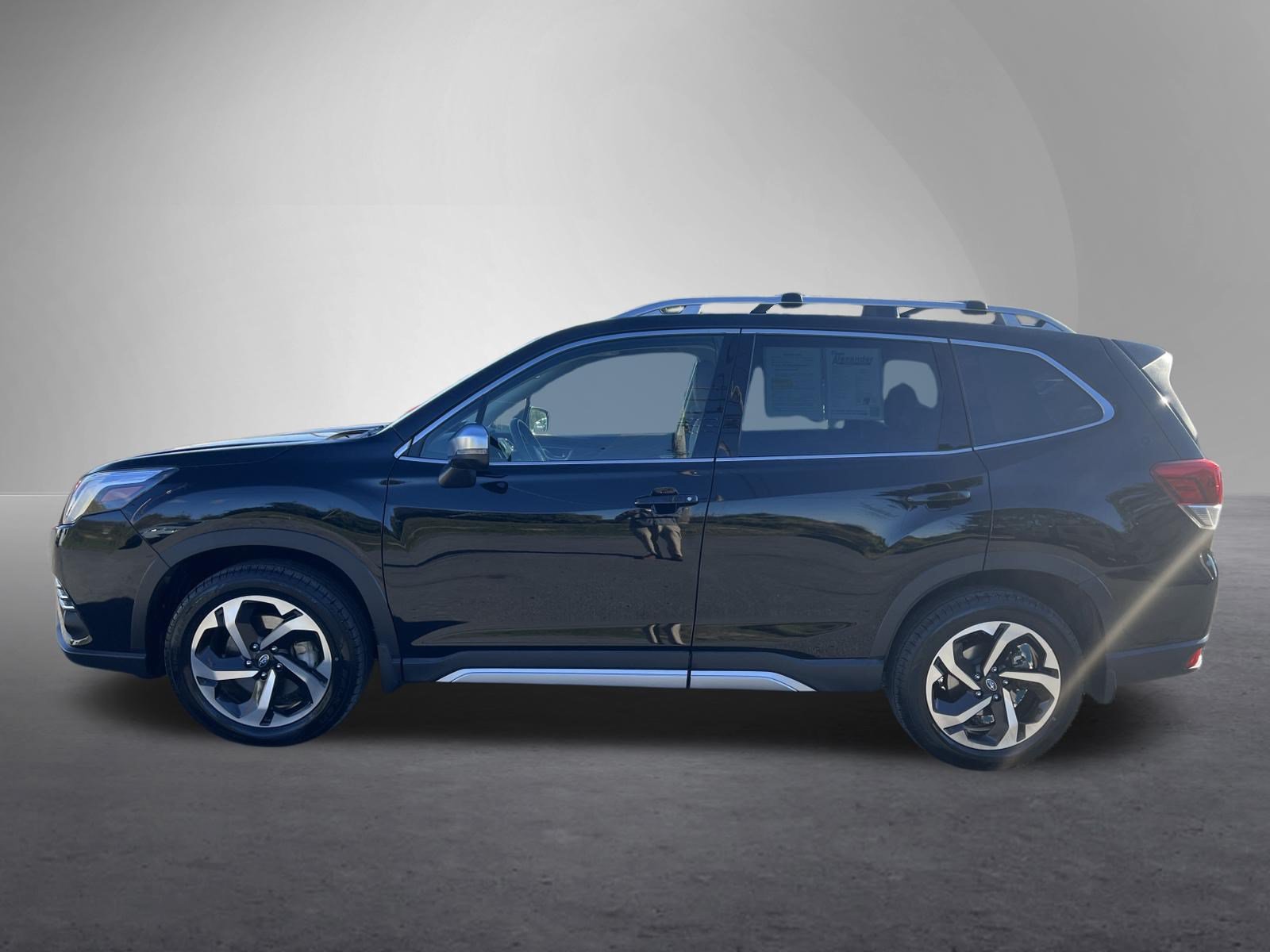 Used 2022 Subaru Forester Touring w/ Popular Package #2 AWD/4WD image 7