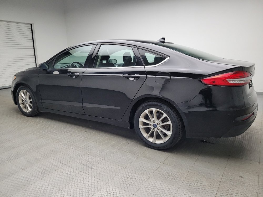 Used 2020 Ford Fusion SE FWD image 3