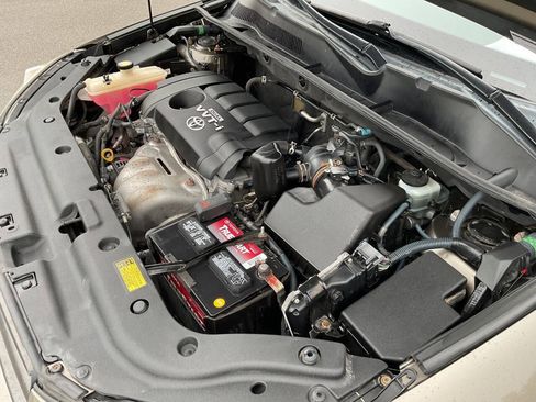 Used 2010 Toyota RAV4 4WD image 43