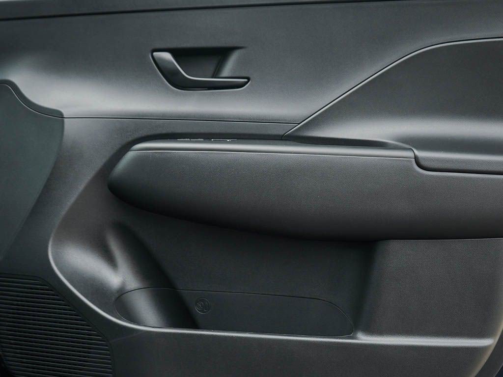 New 2027 Hyundai Kona SE AWD/4WD image 9