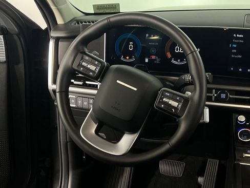 Used 2025 Hyundai Santa Fe XRT image 13