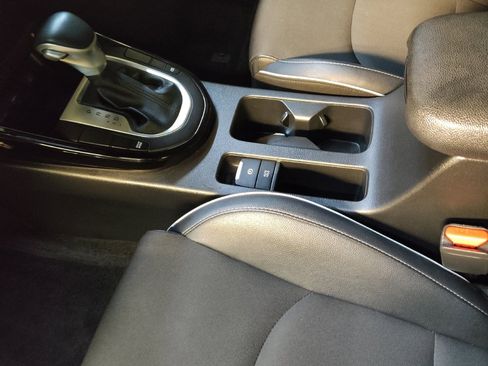 Used 2022 Kia Forte GT-Line w/ GT-Line Premium Package image 26