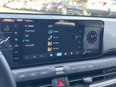 Used 2025 Kia K4 EX image 14