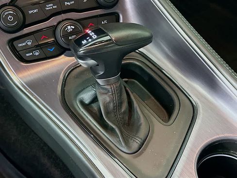 Used 2018 Dodge Challenger GT w/ Driver Convenience Group image 17