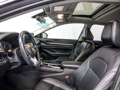 Used 2024 Nissan Altima 2.5 SL AWD/4WD image 13