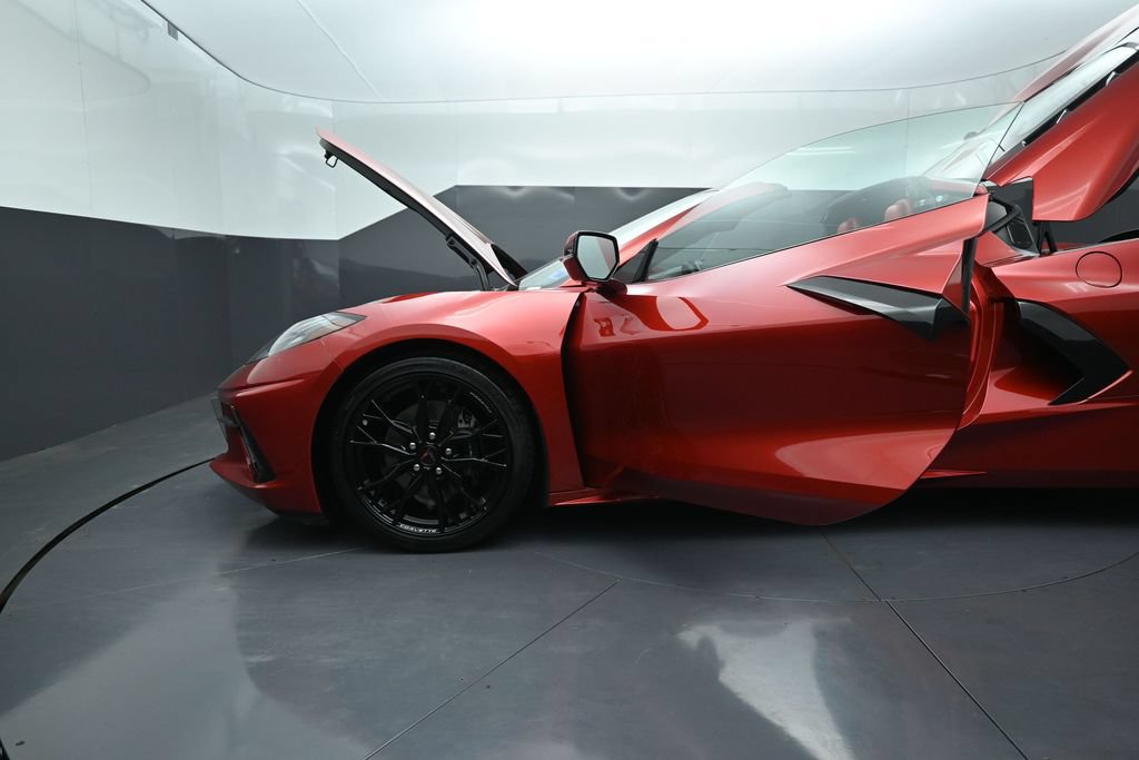 Used 2024 Chevrolet Corvette Stingray Coupe RWD image 14
