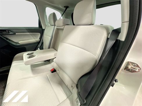 Used 2018 Subaru Forester 2.5i Premium image 25
