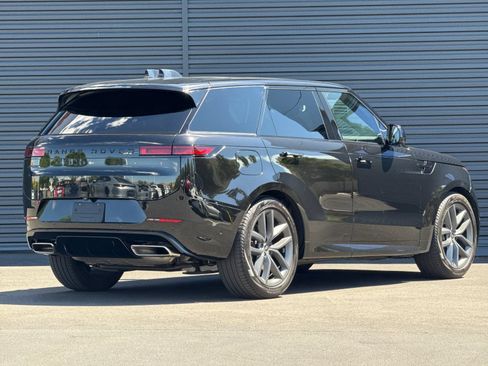 Used 2024 Land Rover Range Rover Sport Dynamic SE AWD/4WD image 6