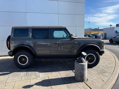 New 2025 Ford Bronco Outer Banks w/ Sasquatch Package
