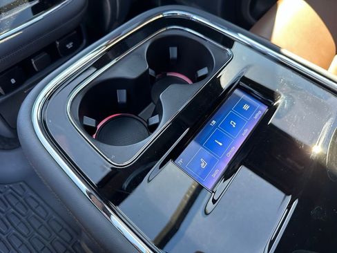 Used 2024 Lincoln Navigator Reserve image 27