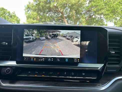 Used 2023 Chevrolet Silverado 1500 LTZ w/ LTZ Premium Package AWD/4WD image 20