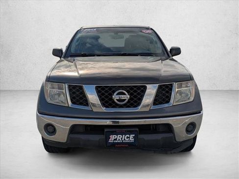 Used 2008 Nissan Frontier SE w/ SE Value Truck Pkg image 2