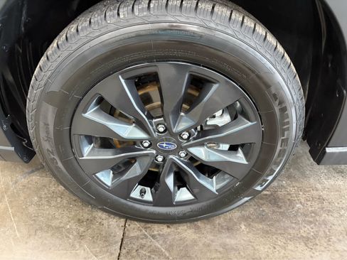 Used 2024 Subaru Outback Onyx Edition AWD/4WD image 36