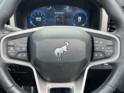 Used 2025 Ford Bronco Outer Banks AWD/4WD image 20