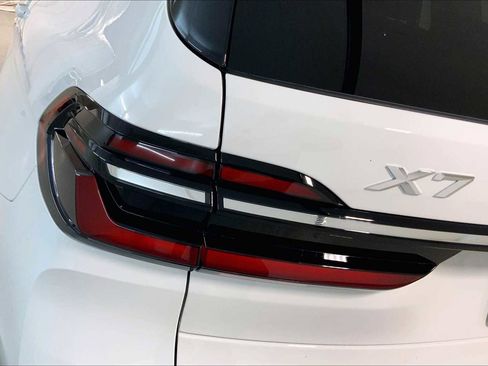 New 2026 BMW X7 xDrive40i image 14