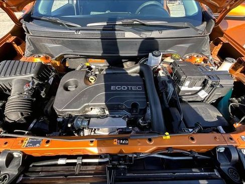 Used 2018 Chevrolet Equinox LT image 20