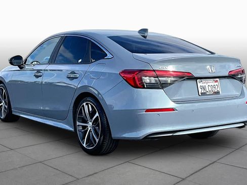 Used 2022 Honda Civic Touring image 11