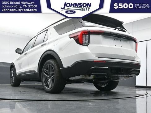 New 2026 Ford Explorer ST-Line w/ ST-Line Street Pack AWD/4WD image 29