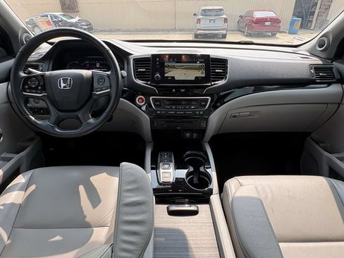 Used 2020 Honda Pilot Touring image 28