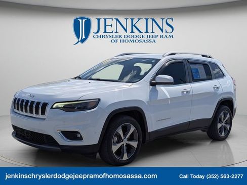 Used 2019 Jeep Cherokee Limited w/ Technology Group FWD image 12