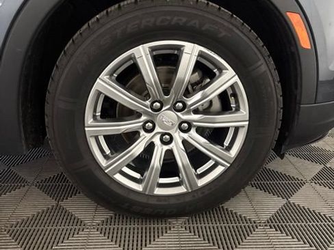 Used 2019 Cadillac XT4 Premium Luxury FWD image 43