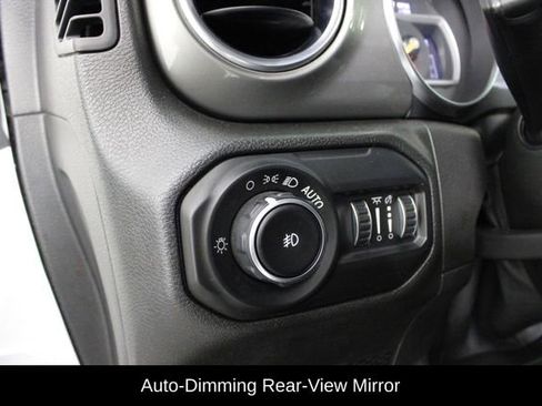 Used 2021 Jeep Wrangler Unlimited Sahara image 19