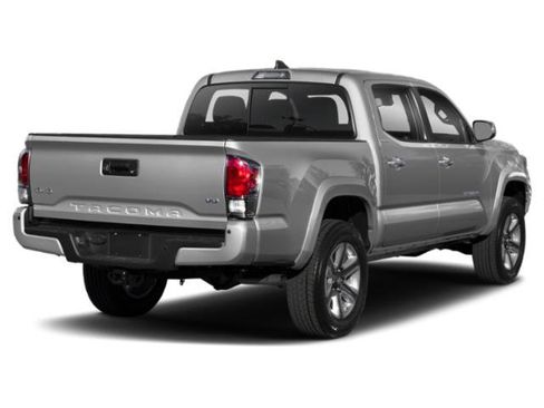 Used 2019 Toyota Tacoma Limited image 2
