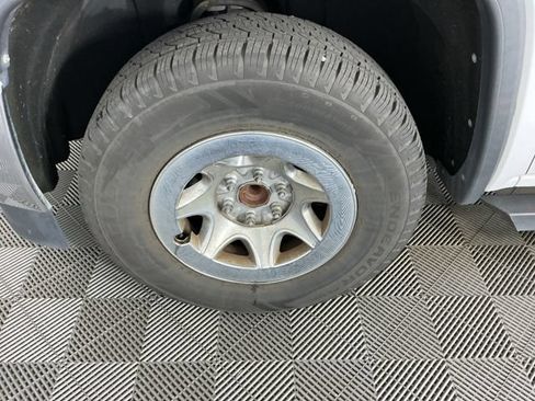 Used 2017 GMC Sierra 1500 2WD Regular Cab image 7