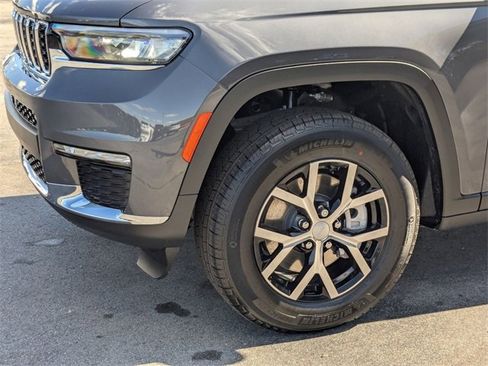 New 2025 Jeep Grand Cherokee L Limited image 8