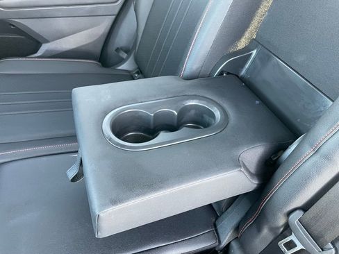 Used 2024 Volkswagen Tiguan Wolfsburg Edition image 54