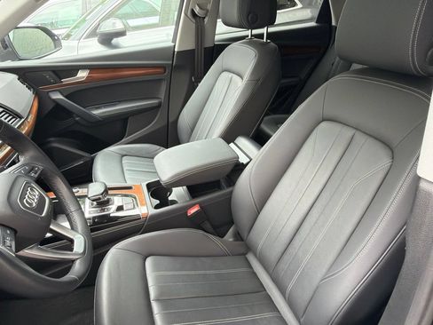Used 2023 Audi Q5 2.0T Premium Plus w/ Premium Plus Package AWD/4WD image 4
