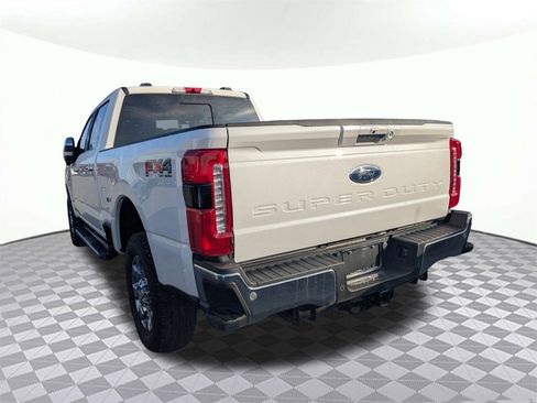 Used 2024 Ford F250 Lariat w/ Chrome Package image 5