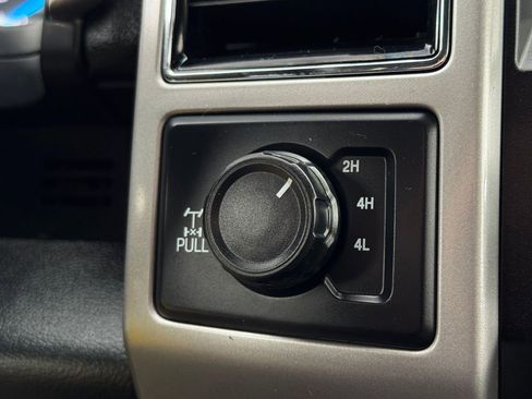 Used 2021 Ford F250 Lariat w/ Lariat Value Package image 39