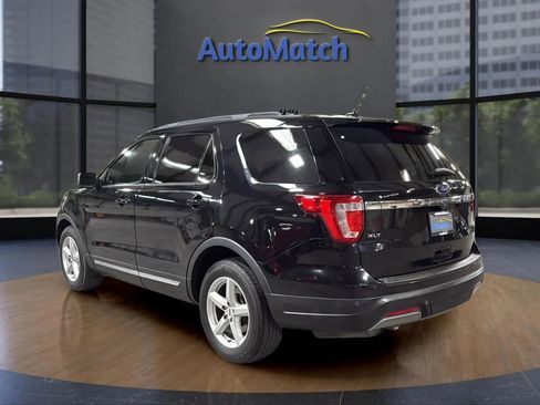 Used 2019 Ford Explorer XLT w/ Equipment Group 201A image 7