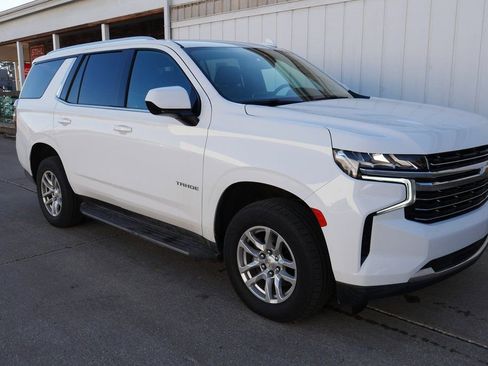 Used 2021 Chevrolet Tahoe LT image 2