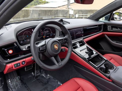New 2026 Porsche Panamera GTS AWD/4WD image 4